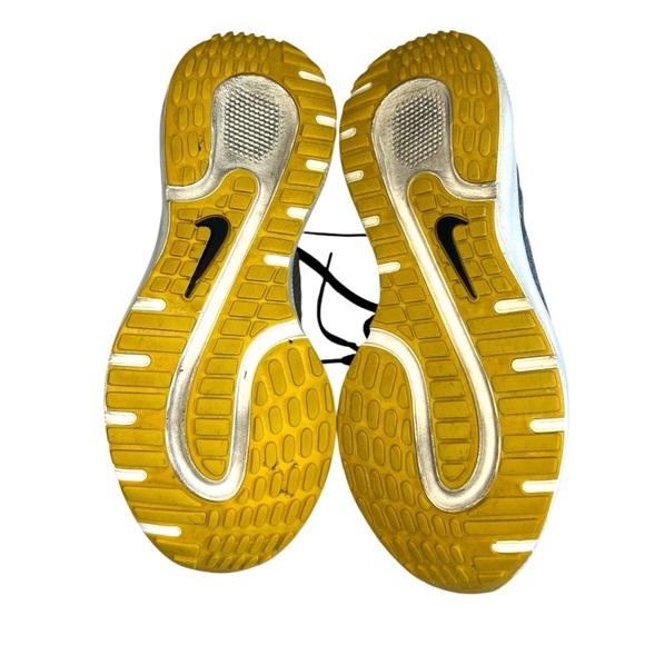 Nike React Escape Run Flyknit 'Cool Grey Metallic Gold Coin' Size 8.5 - Picture 7 of 9